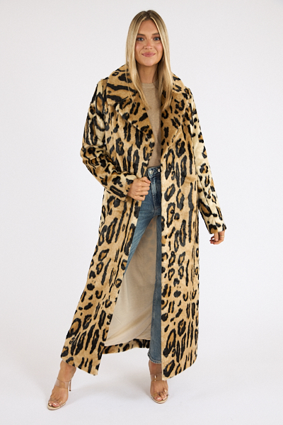 untitled catalog3208 - e.Allen Boutique