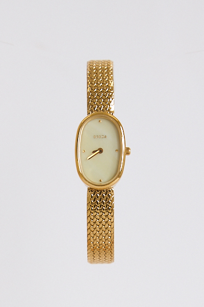 untitled catalog0395 1 - e.Allen Boutique