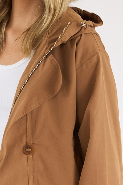 untitled catalog1005 - e.Allen Boutique