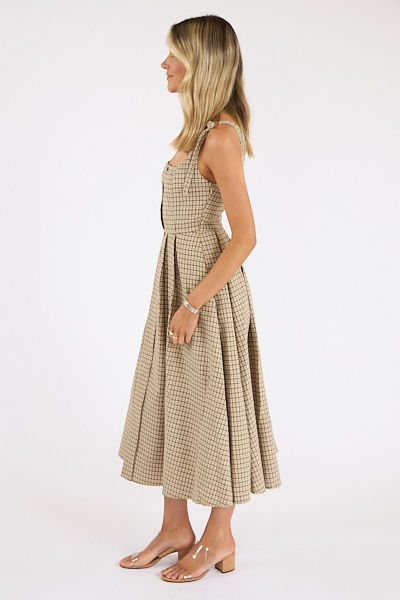 untitled catalog1147 - e.Allen Boutique