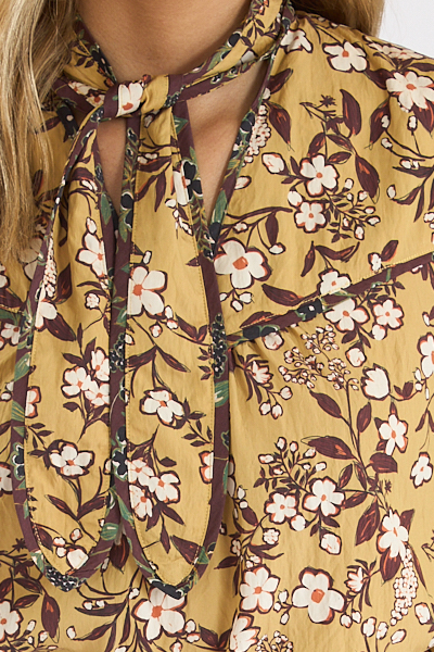 untitled catalog1088 - e.Allen Boutique