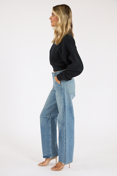 untitled catalog1054 - e.Allen Boutique