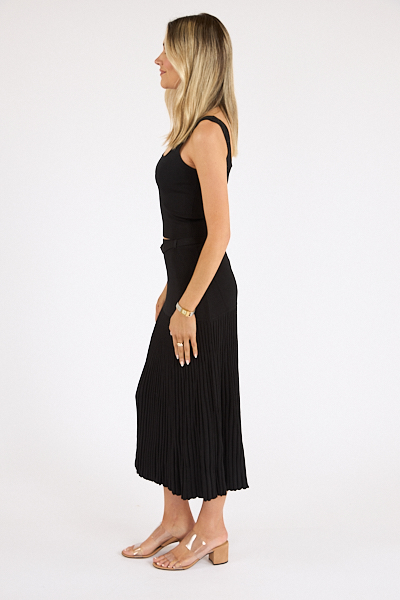 untitled catalog1234 - e.Allen Boutique
