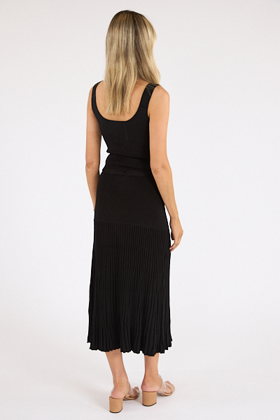 untitled catalog1235 - e.Allen Boutique