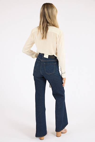 untitled catalog1354 - e.Allen Boutique