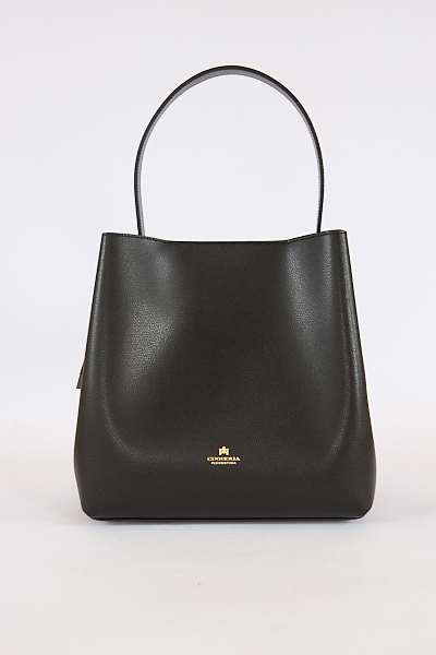 untitled catalog1533 - e.Allen Boutique