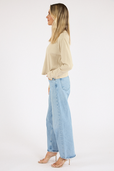 untitled catalog2059 - e.Allen Boutique