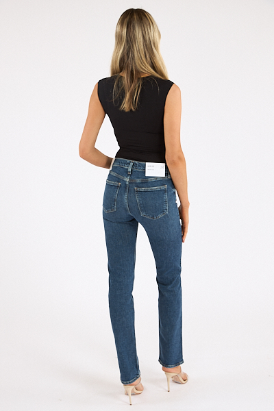 untitled catalog2106 - e.Allen Boutique