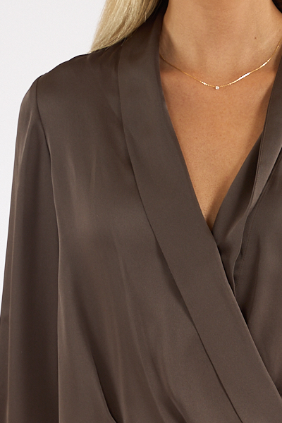 untitled catalog2086 - e.Allen Boutique