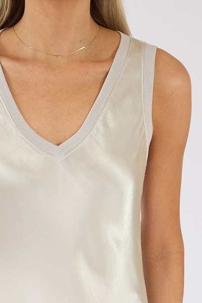 untitled catalog2177 - e.Allen Boutique