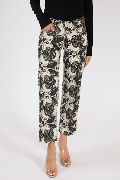 untitled catalog2191 - e.Allen Boutique