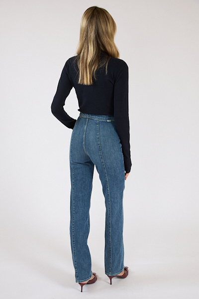 untitled catalog2200 - e.Allen Boutique