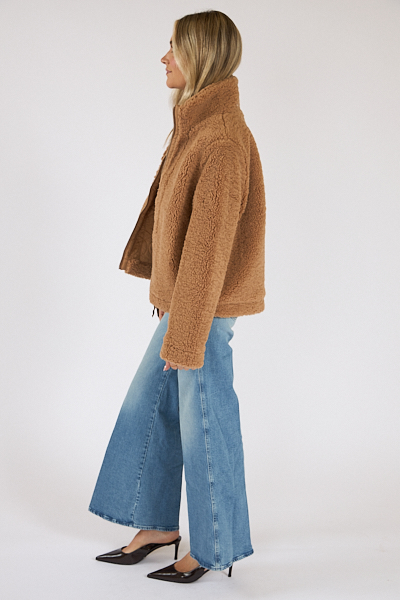 untitled catalog2224 - e.Allen Boutique