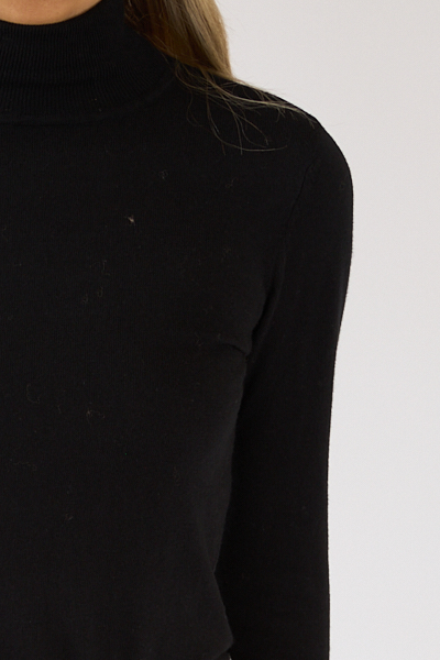 untitled catalog2196 - e.Allen Boutique