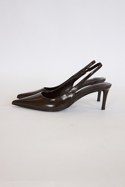 untitled catalog2242 - e.Allen Boutique