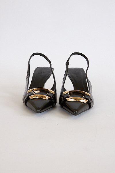 untitled catalog2240 - e.Allen Boutique