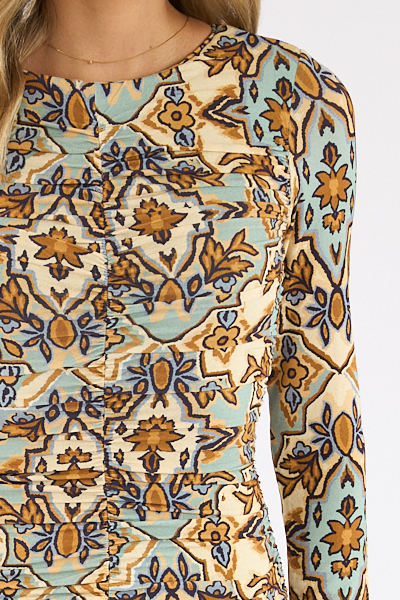 untitled catalog2450 - e.Allen Boutique