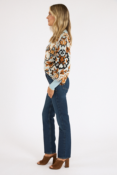 untitled catalog2550 - e.Allen Boutique