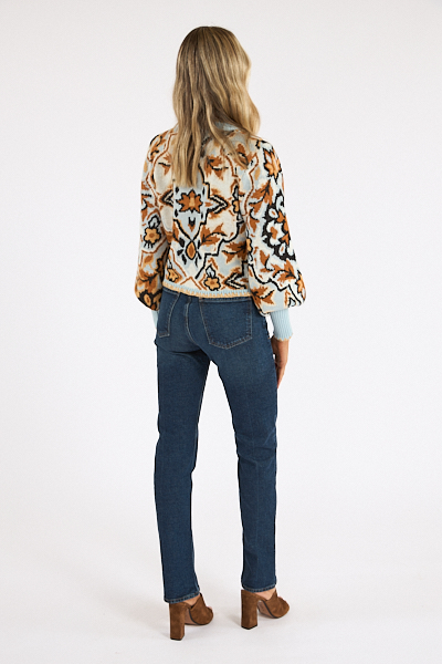 untitled catalog2551 - e.Allen Boutique