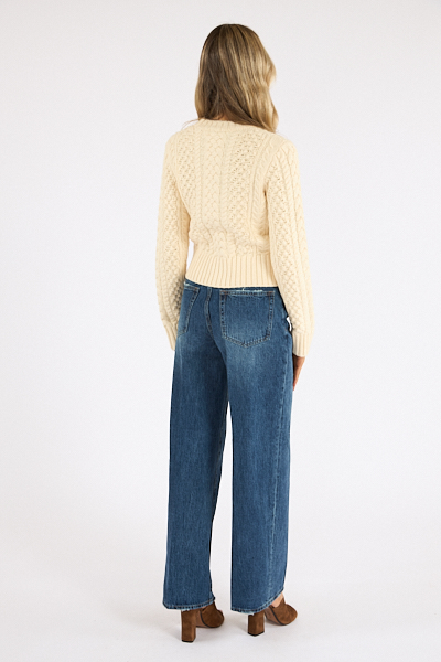 untitled catalog2587 - e.Allen Boutique