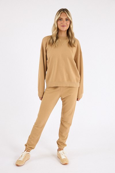 untitled catalog2458 - e.Allen Boutique