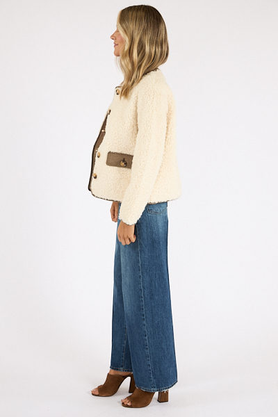 untitled catalog2578 - e.Allen Boutique
