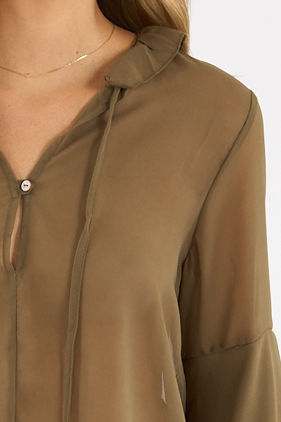 untitled catalog2548 - e.Allen Boutique