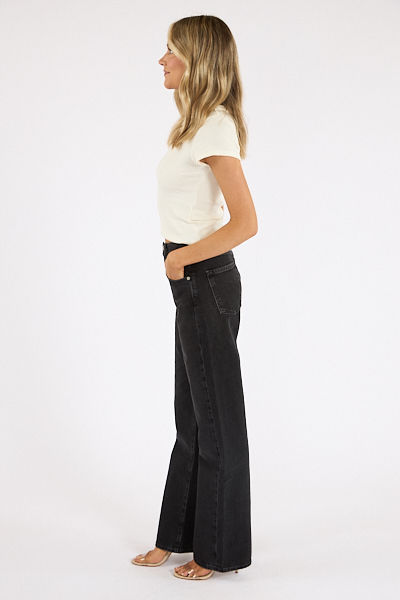 untitled catalog2481 1 - e.Allen Boutique