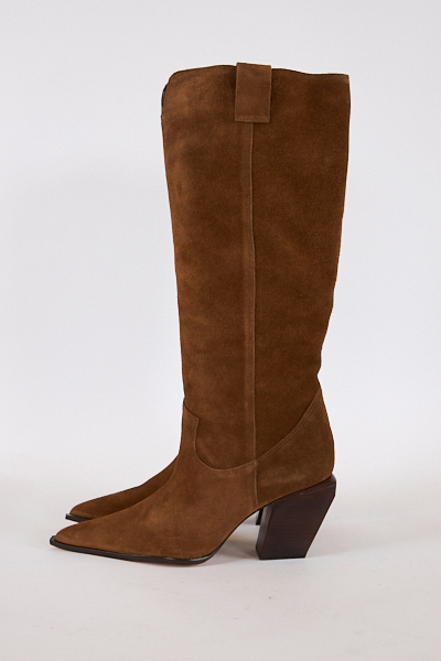 untitled catalog2407 - e.Allen Boutique