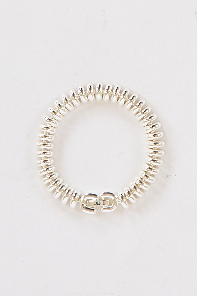 untitled catalog2605 - e.Allen Boutique