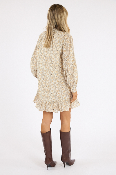 untitled catalog2722 - e.Allen Boutique