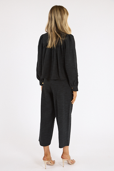 untitled catalog2752 - e.Allen Boutique
