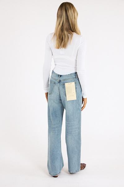 untitled catalog2778 - e.Allen Boutique