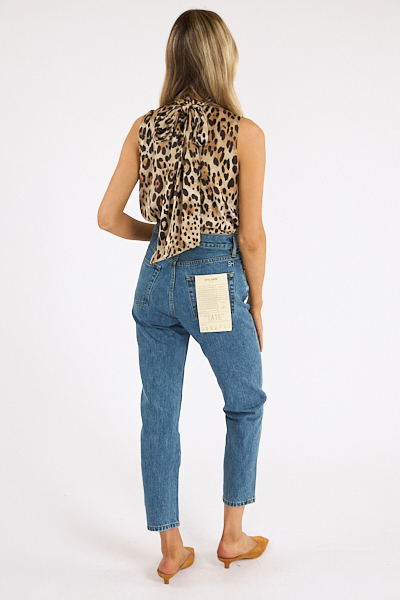 untitled catalog2979 - e.Allen Boutique