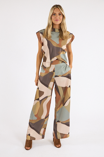 untitled catalog2917 - e.Allen Boutique