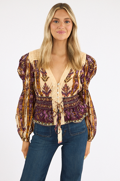 untitled catalog2949 - e.Allen Boutique