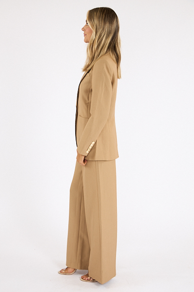 untitled catalog2938 - e.Allen Boutique