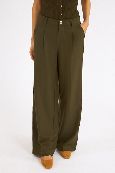 untitled catalog2929 - e.Allen Boutique