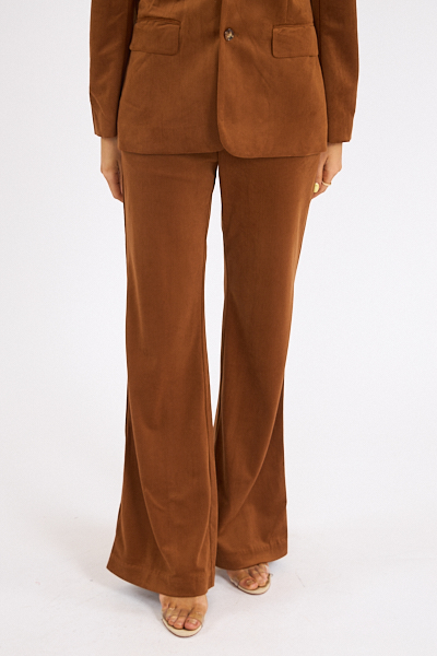 untitled catalog2942 - e.Allen Boutique