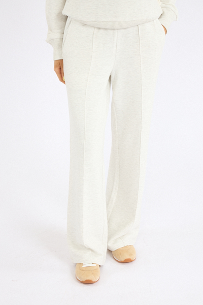 untitled catalog2871 - e.Allen Boutique