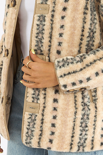 untitled catalog2791 - e.Allen Boutique