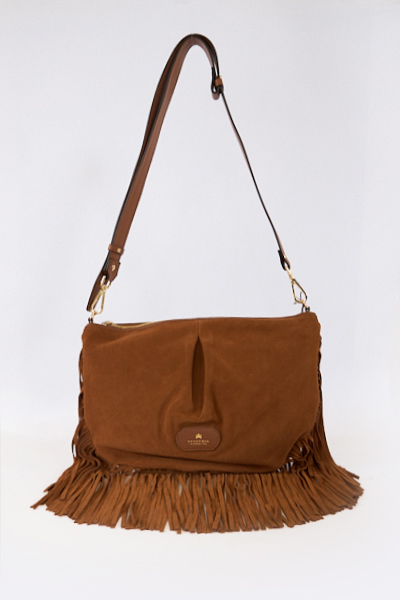 untitled catalog3304 - e.Allen Boutique