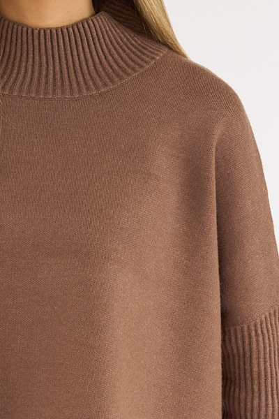 untitled catalog3353 - e.Allen Boutique