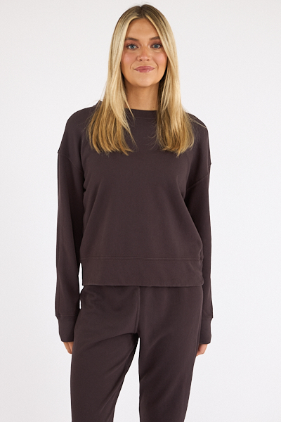untitled catalog3380 - e.Allen Boutique