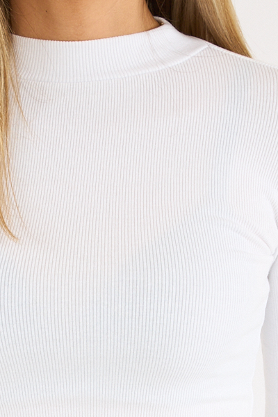 untitled catalog3402 - e.Allen Boutique