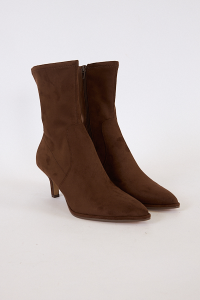 untitled catalog0384 - e.Allen Boutique