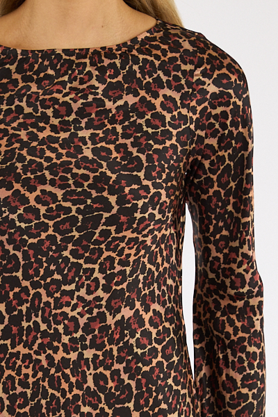 untitled catalog0758 - e.Allen Boutique