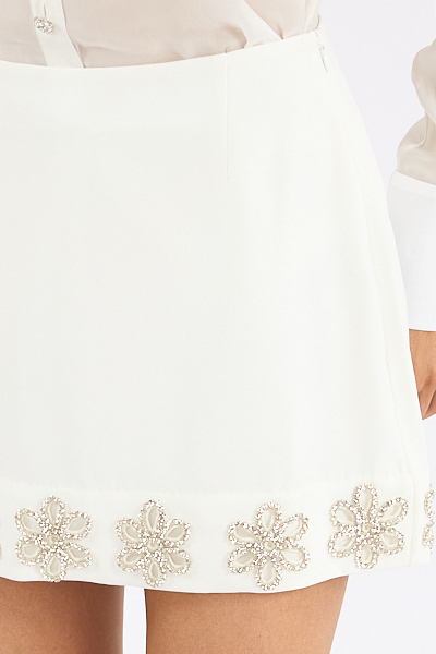 untitled catalog0343 - e.Allen Boutique