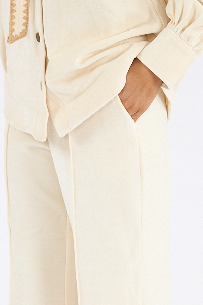 untitled session0324 - e.Allen Boutique