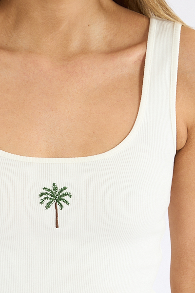 untitled session0472 - e.Allen Boutique